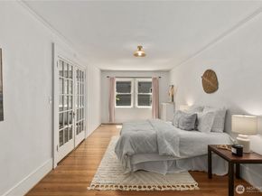 4725 15th Avenue NE 22, Seattle WA 98105