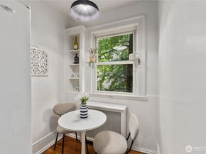 4725 15th Avenue NE 22, Seattle WA 98105