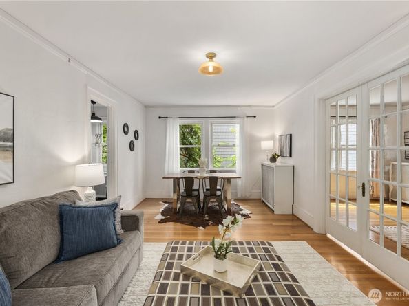 4725 15th Avenue NE 22, Seattle WA 98105