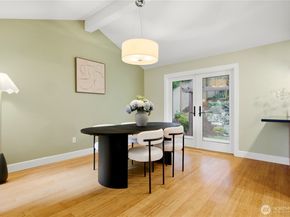 15237 SE 48th Drive, Bellevue WA 98006