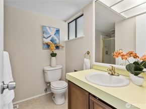 17101 146th Avenue SE, Renton WA 98058