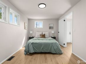 724 N 104th Street, Seattle WA 98133