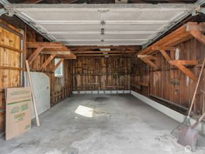 724 N 104th Street, Seattle WA 98133