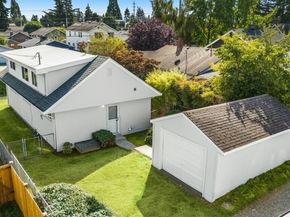 724 N 104th Street, Seattle WA 98133