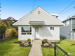 724 N 104th Street, Seattle WA 98133