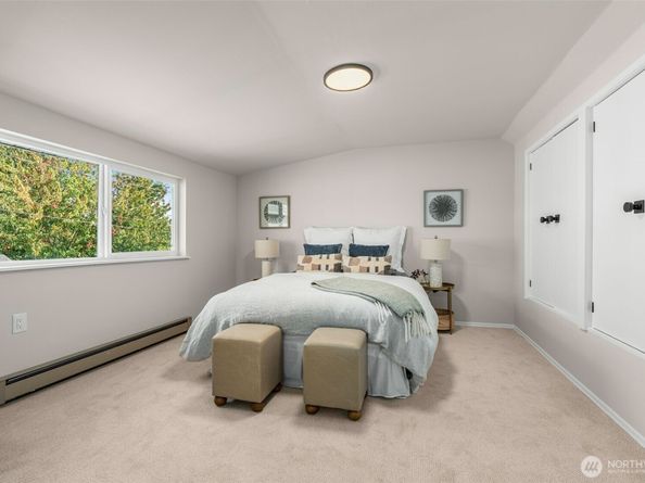 724 N 104th Street, Seattle WA 98133
