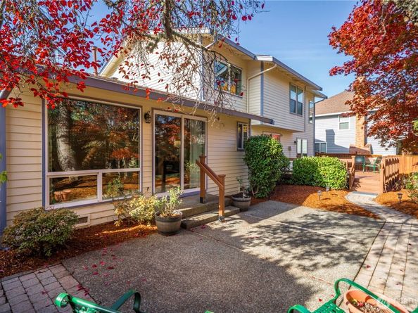 18220 149th Avenue SE, Renton WA 98058