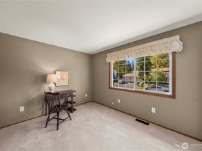 18220 149th Avenue SE, Renton WA 98058
