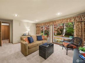 18220 149th Avenue SE, Renton WA 98058