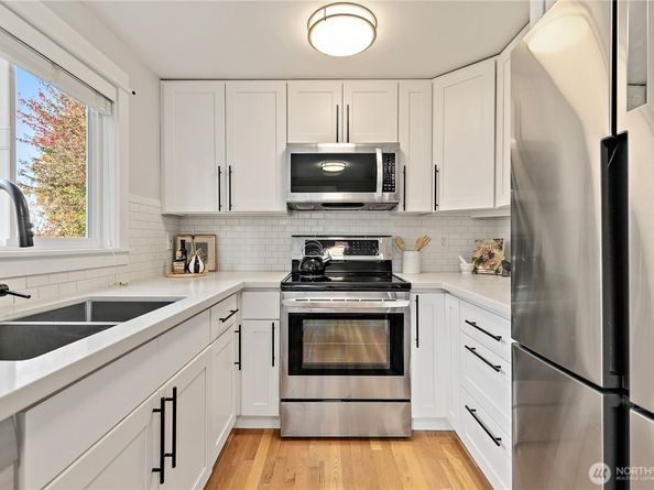 3529 SW Austin Street, Seattle WA 98126