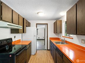 7610 148th Ave NE, Redmond WA 98052