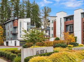 23111 NE 8th Street D4, Sammamish WA 98074