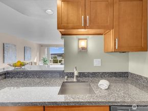 720 Lakeside Avenue S 406, Seattle WA 98144