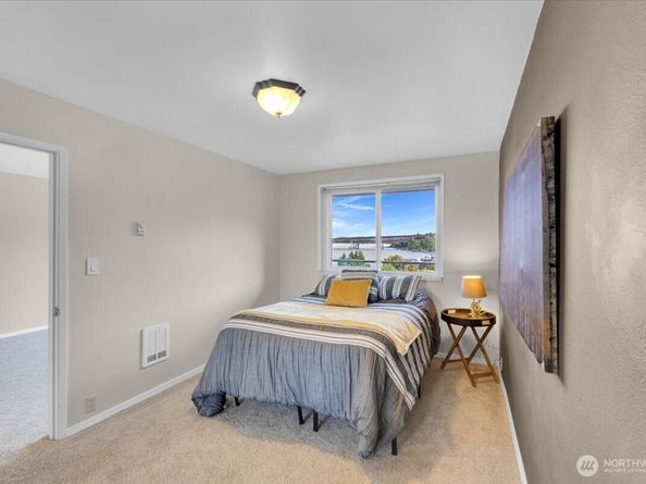 720 Lakeside Avenue S 406, Seattle WA 98144
