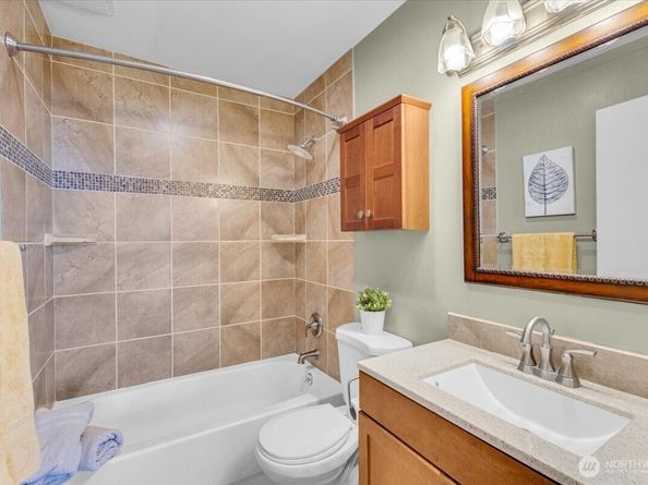 720 Lakeside Avenue S 406, Seattle WA 98144