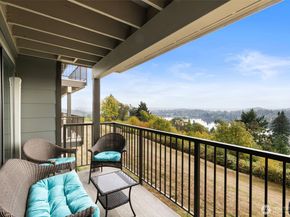 3340 Narrows View Lane NE 103, Bremerton WA 98310