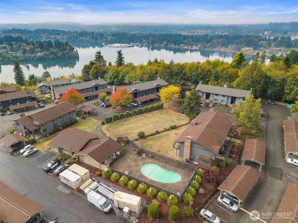 3340 Narrows View Lane NE 103, Bremerton WA 98310