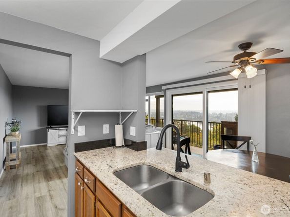 3340 Narrows View Lane NE 103, Bremerton WA 98310