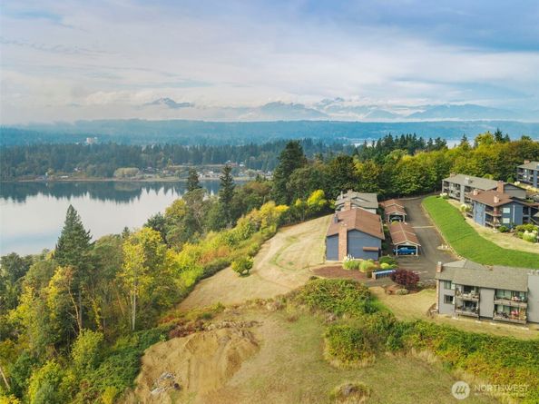 3340 Narrows View Lane NE 103, Bremerton WA 98310