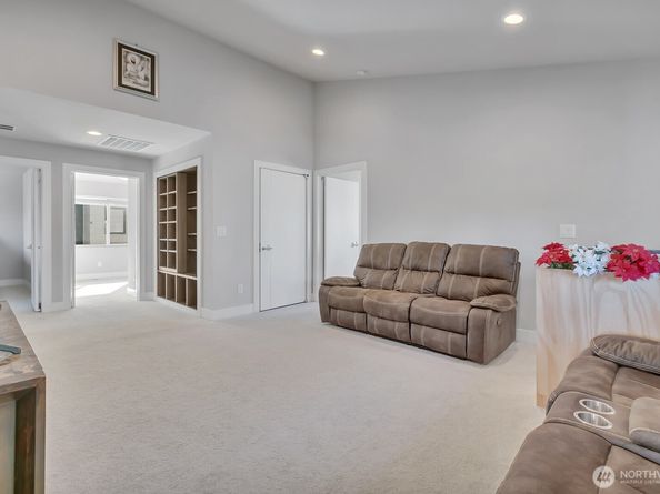 24817 123rd Place SE, Kent WA 98030