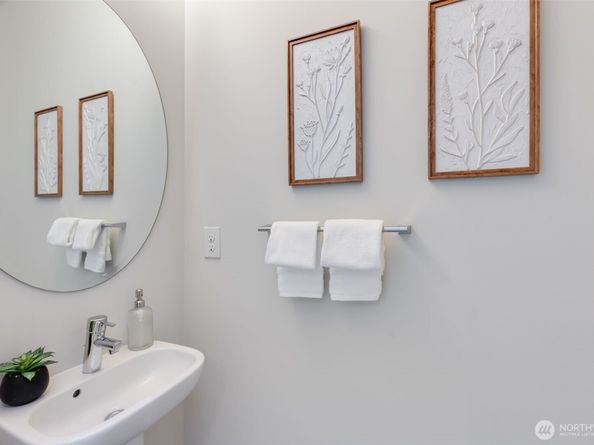 1763 NW 59th Street Unit A, Seattle WA 98107