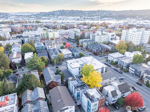 1763 NW 59th Street Unit A, Seattle WA 98107