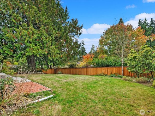 1060 Spruce Street, Edmonds WA 98020