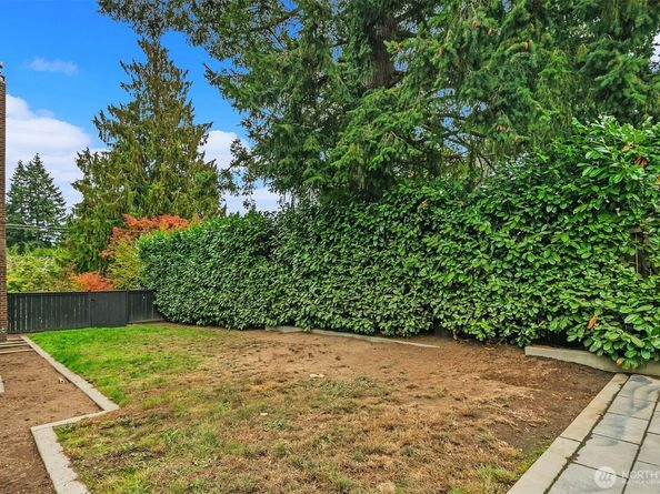 1060 Spruce Street, Edmonds WA 98020