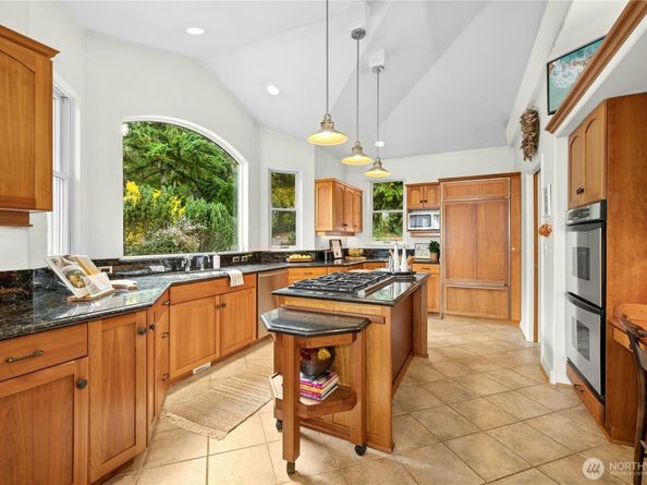 21322 NE President Point Road, Kingston WA 98346