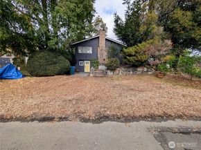 936 N 101 Street, Seattle WA 98133