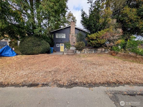 936 N 101 Street, Seattle WA 98133
