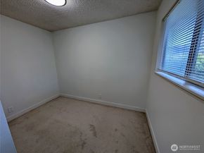 936 N 101 Street, Seattle WA 98133