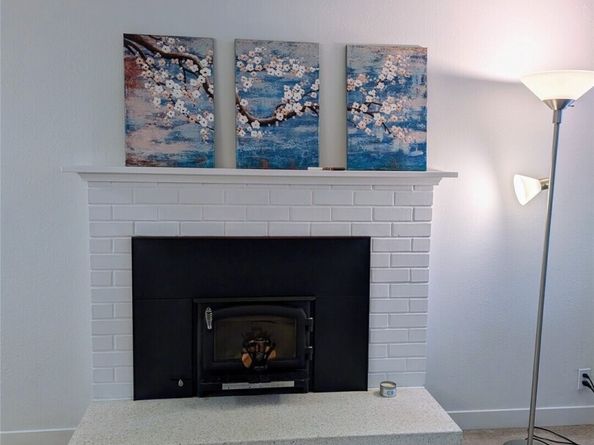 936 N 101 Street, Seattle WA 98133