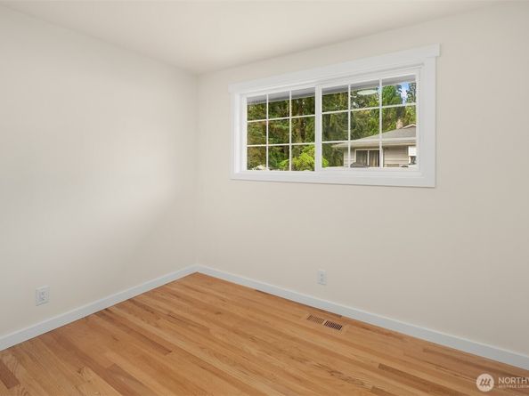 8004 203rd Place SW, Edmonds WA 98026