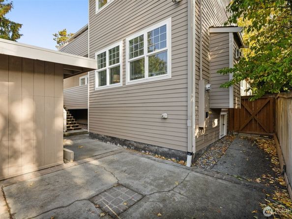 6507 41st Avenue SW, Seattle WA 98136