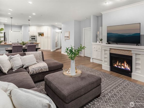 8850 Redmond Woodinville Road NE 305, Redmond WA 98052
