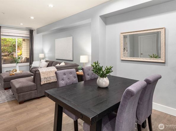 8850 Redmond Woodinville Road NE 305, Redmond WA 98052