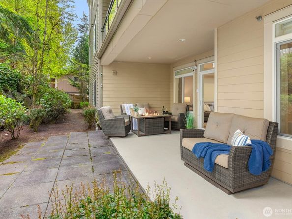 8850 Redmond Woodinville Road NE 305, Redmond WA 98052