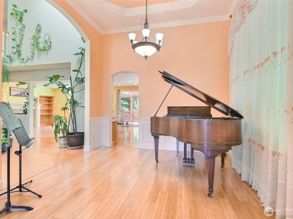 4 148 Place SW, Lynnwood WA 98087