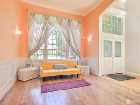 4 148 Place SW, Lynnwood WA 98087