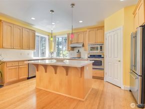 4 148 Place SW, Lynnwood WA 98087