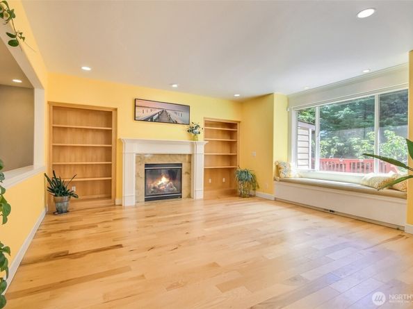 4 148 Place SW, Lynnwood WA 98087
