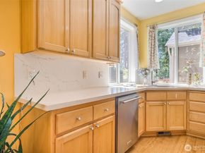 4 148 Place SW, Lynnwood WA 98087
