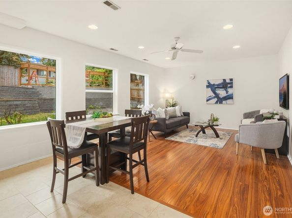 18811 SE 42nd Street, Issaquah WA 98027