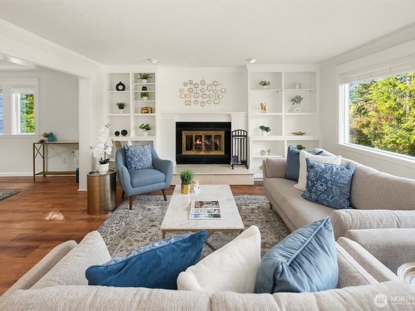 18811 SE 42nd Street, Issaquah WA 98027
