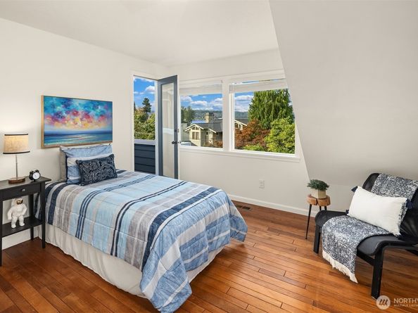 18811 SE 42nd Street, Issaquah WA 98027