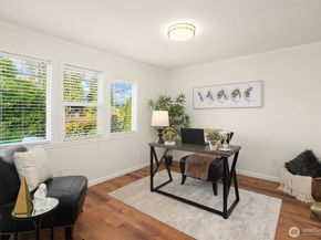18811 SE 42nd Street, Issaquah WA 98027