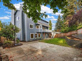 18811 SE 42nd Street, Issaquah WA 98027