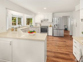 18811 SE 42nd Street, Issaquah WA 98027