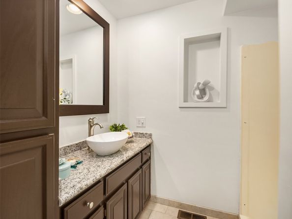 18811 SE 42nd Street, Issaquah WA 98027